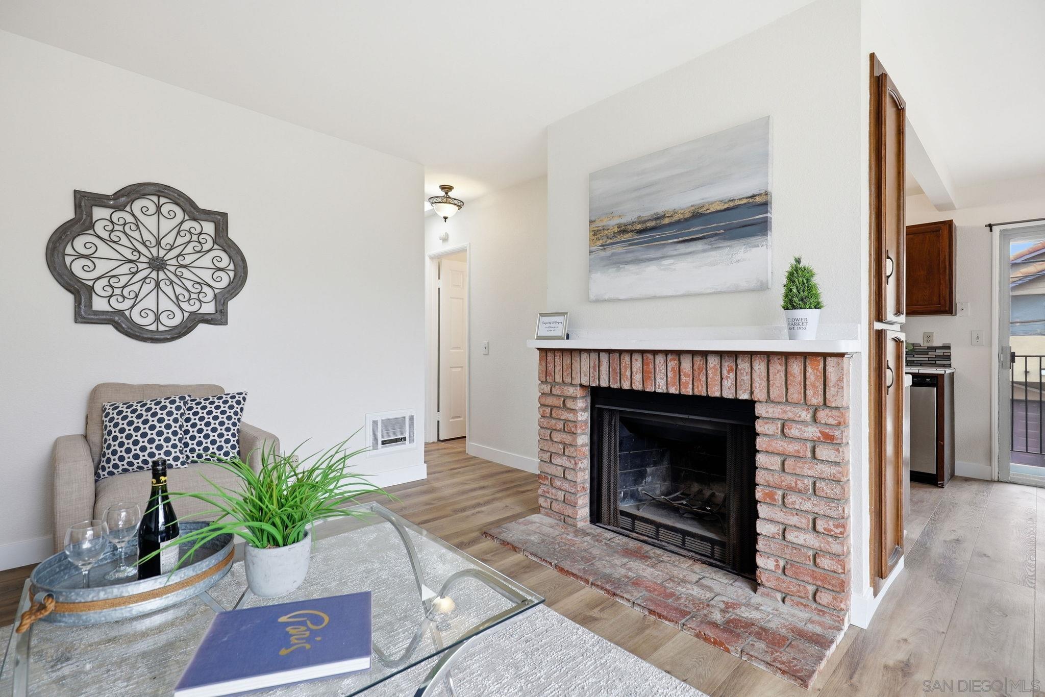 Detail Gallery Image 8 of 31 For 4675  Utah St  #8,  San Diego,  CA 92116 - 2 Beds | 1 Baths