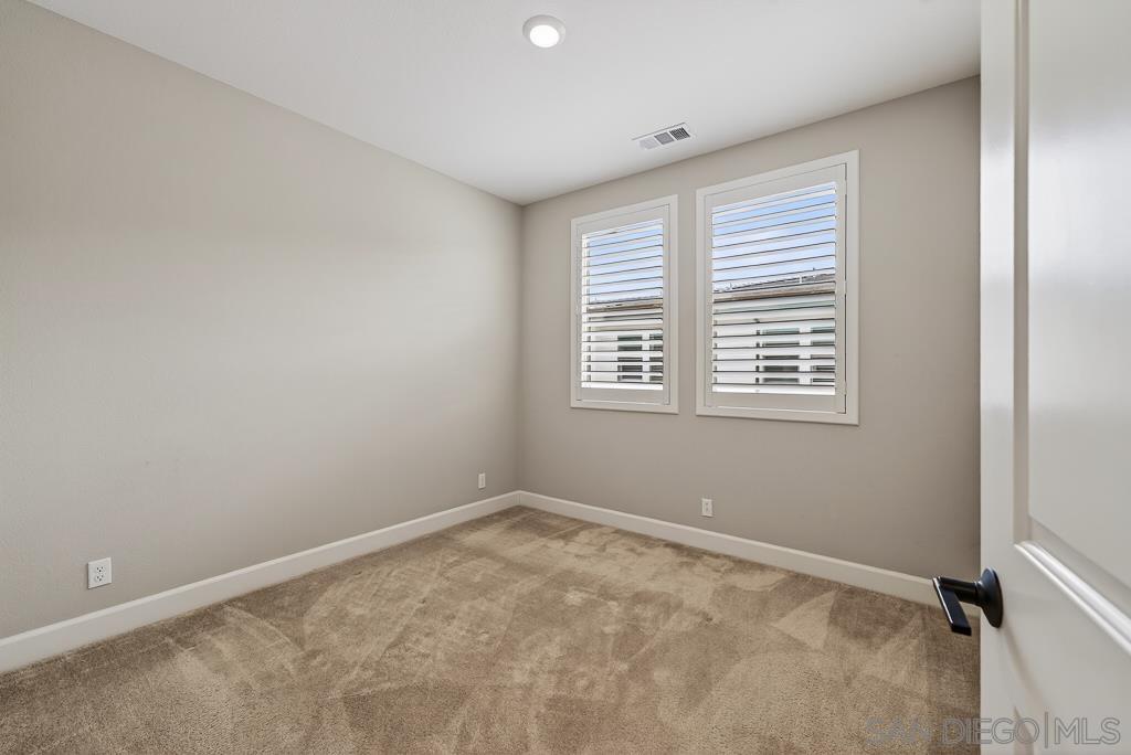 Detail Gallery Image 29 of 55 For 16750  Coyote Bush Drive  #97,  San Diego,  CA 92127 - 3 Beds | 3 Baths