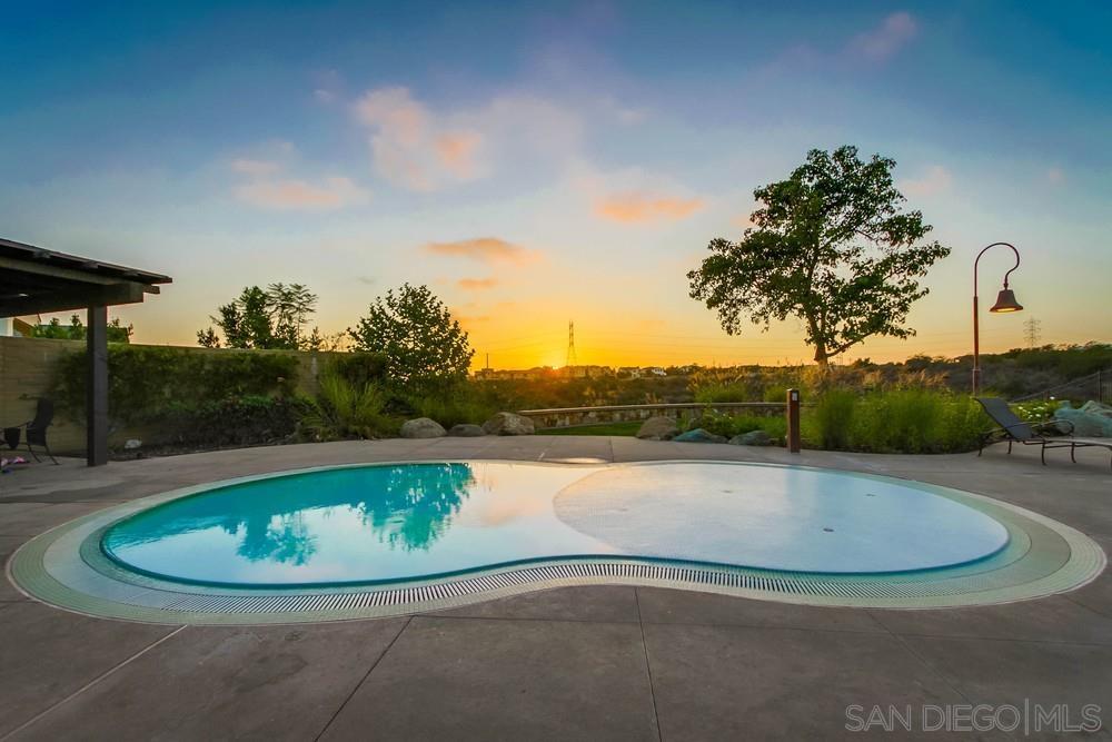 Detail Gallery Image 52 of 55 For 16750  Coyote Bush Drive  #97,  San Diego,  CA 92127 - 3 Beds | 3 Baths