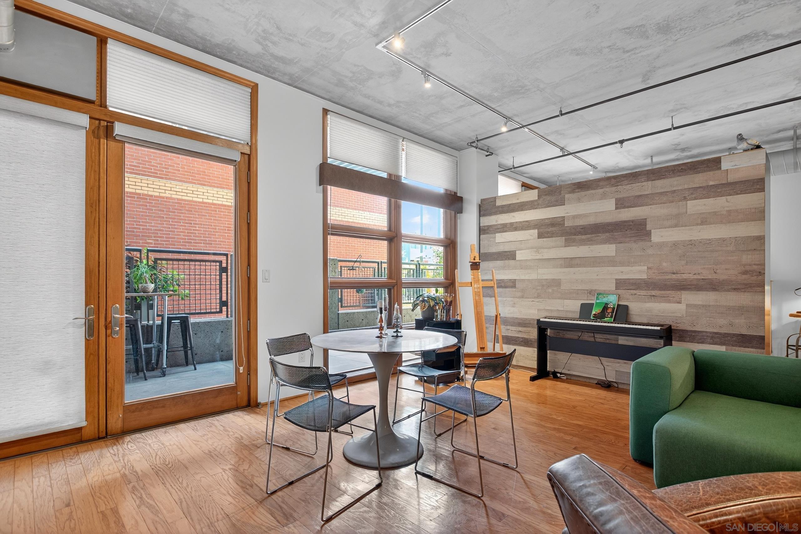 Detail Gallery Image 2 of 42 For 877  Island Ave  218, San Diego,  CA 92101 - 0 Beds | 1/1 Baths