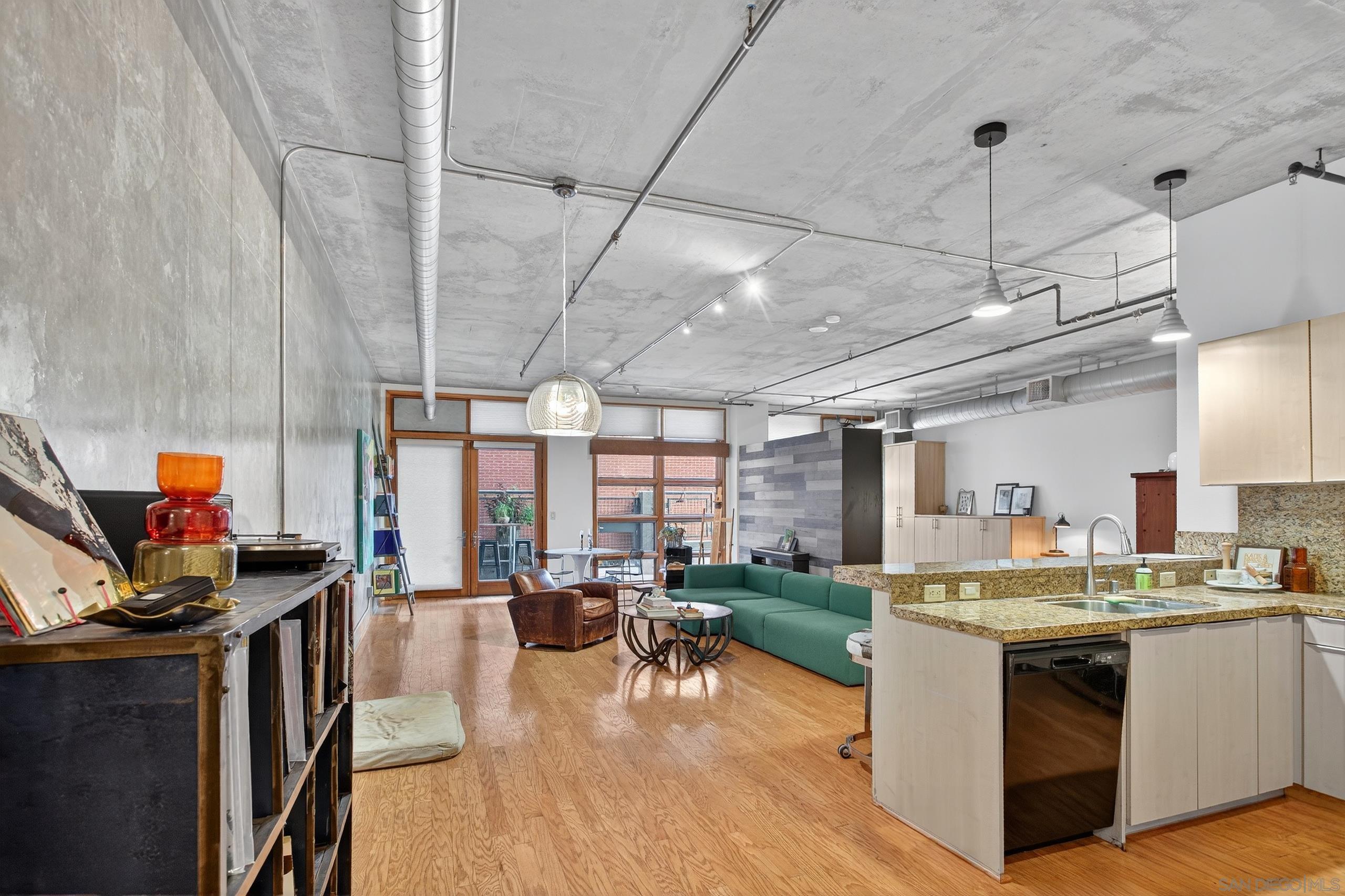 Detail Gallery Image 13 of 42 For 877  Island Ave  218, San Diego,  CA 92101 - 0 Beds | 1/1 Baths