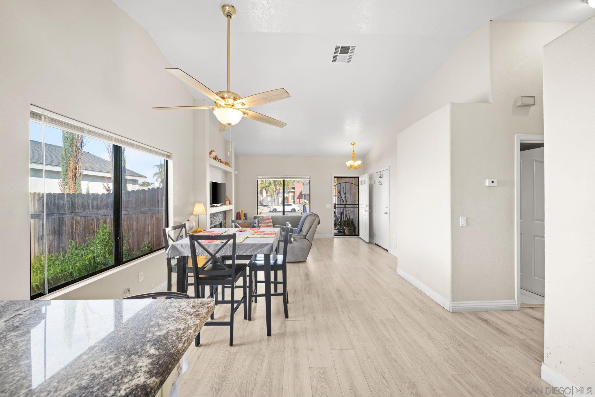 Detail Gallery Image 15 of 36 For 312  Blue Ridge Lane, San Jacinto,  CA 92583 - 2 Beds | 2 Baths