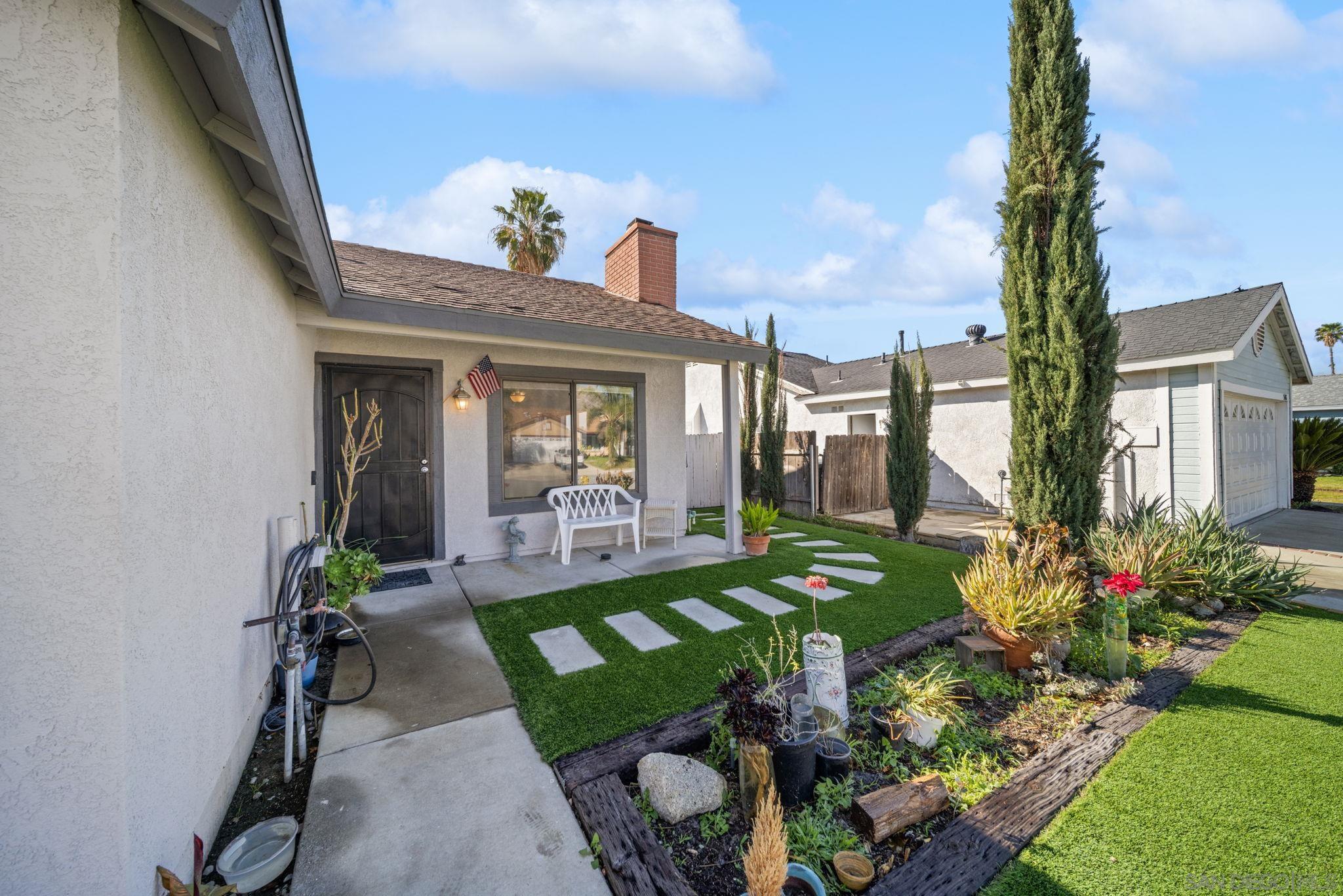 Detail Gallery Image 4 of 36 For 312  Blue Ridge Lane, San Jacinto,  CA 92583 - 2 Beds | 2 Baths