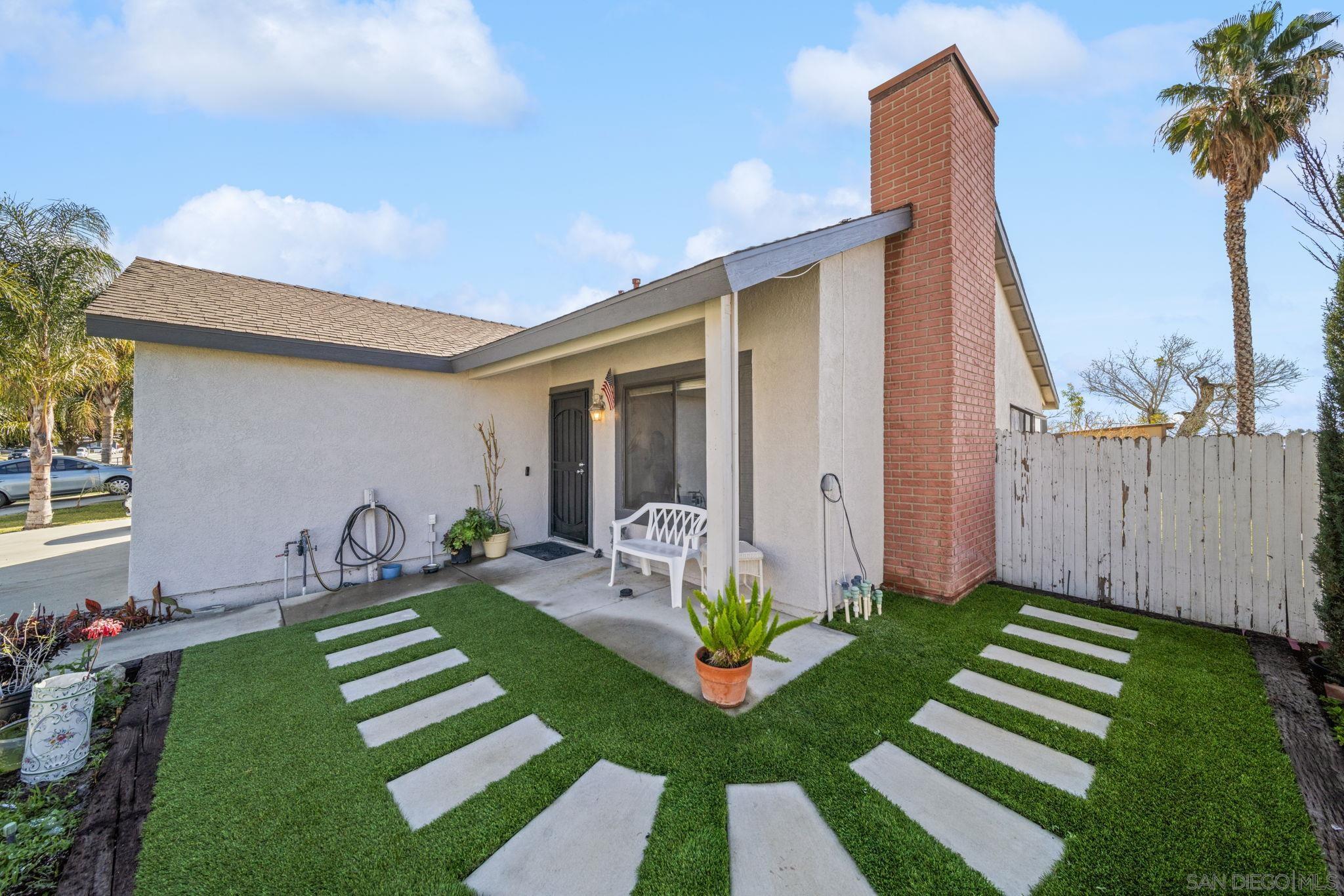 Detail Gallery Image 5 of 36 For 312  Blue Ridge Lane, San Jacinto,  CA 92583 - 2 Beds | 2 Baths