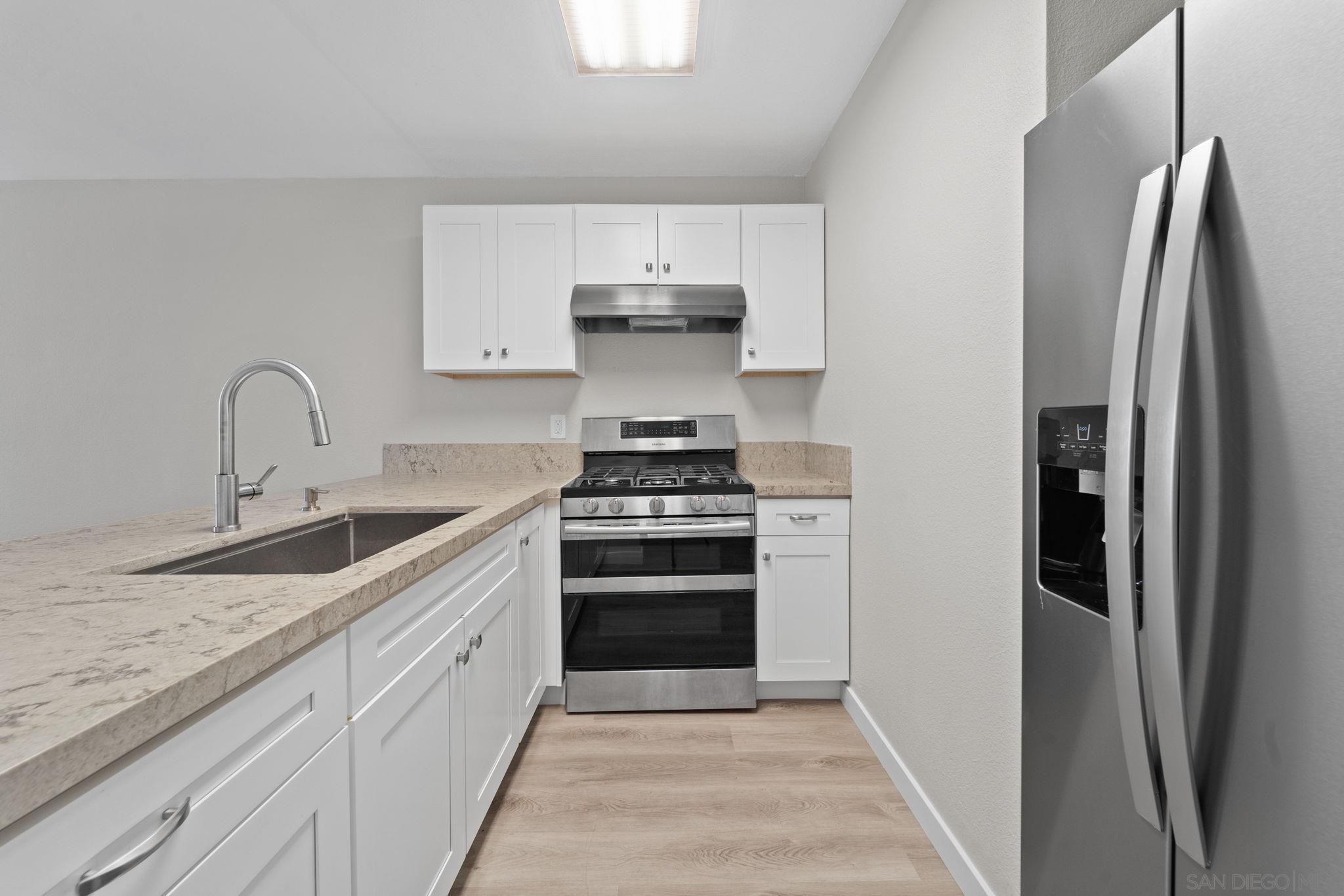 Detail Gallery Image 3 of 28 For 239  50th St  #33,  San Diego,  CA 92102 - 3 Beds | 2 Baths