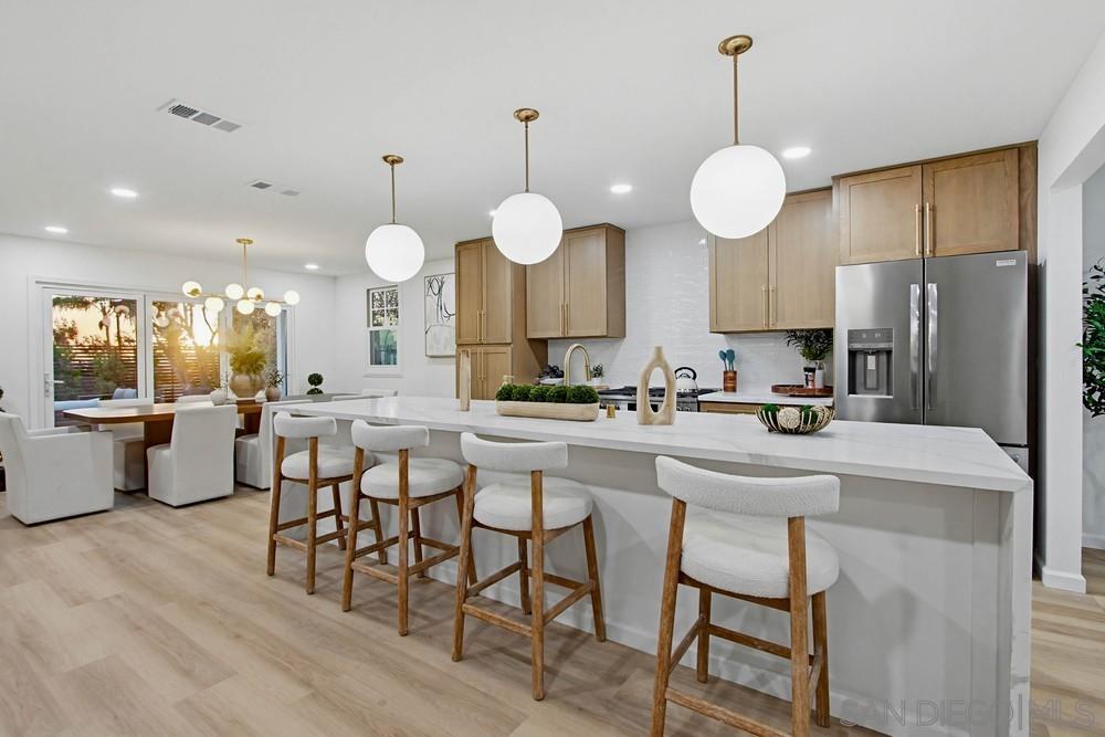 Detail Gallery Image 11 of 56 For 3880  Adams St, Carlsbad,  CA 92008 - 4 Beds | 2 Baths