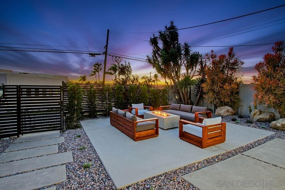 Detail Gallery Image 5 of 56 For 3880  Adams St, Carlsbad,  CA 92008 - 4 Beds | 2 Baths