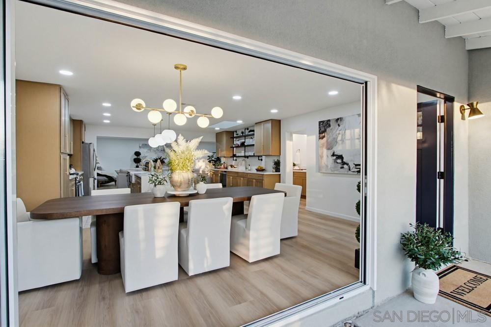 Detail Gallery Image 8 of 56 For 3880  Adams St, Carlsbad,  CA 92008 - 4 Beds | 2 Baths