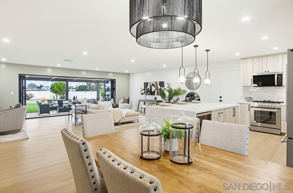 Detail Gallery Image 11 of 42 For 3052  Award Row, San Diego,  CA 92122 - 4 Beds | 2/1 Baths