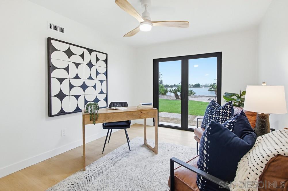 Detail Gallery Image 14 of 42 For 3052  Award Row, San Diego,  CA 92122 - 4 Beds | 2/1 Baths