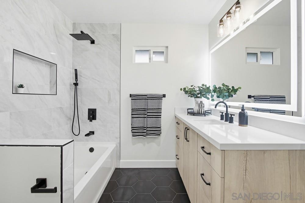 Detail Gallery Image 25 of 42 For 3052  Award Row, San Diego,  CA 92122 - 4 Beds | 2/1 Baths