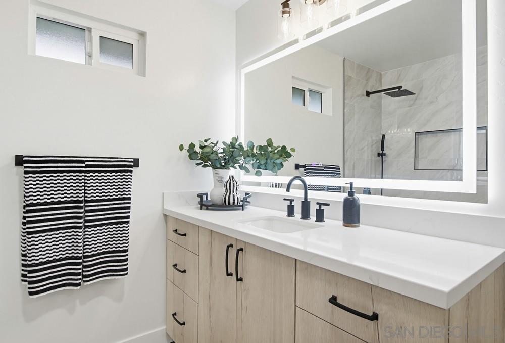 Detail Gallery Image 26 of 42 For 3052  Award Row, San Diego,  CA 92122 - 4 Beds | 2/1 Baths