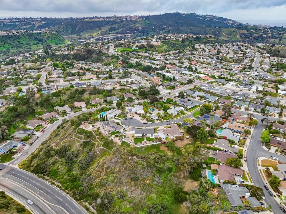 Detail Gallery Image 37 of 42 For 3052  Award Row, San Diego,  CA 92122 - 4 Beds | 2/1 Baths