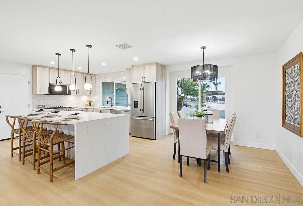 Detail Gallery Image 10 of 42 For 3052  Award Row, San Diego,  CA 92122 - 4 Beds | 2/1 Baths