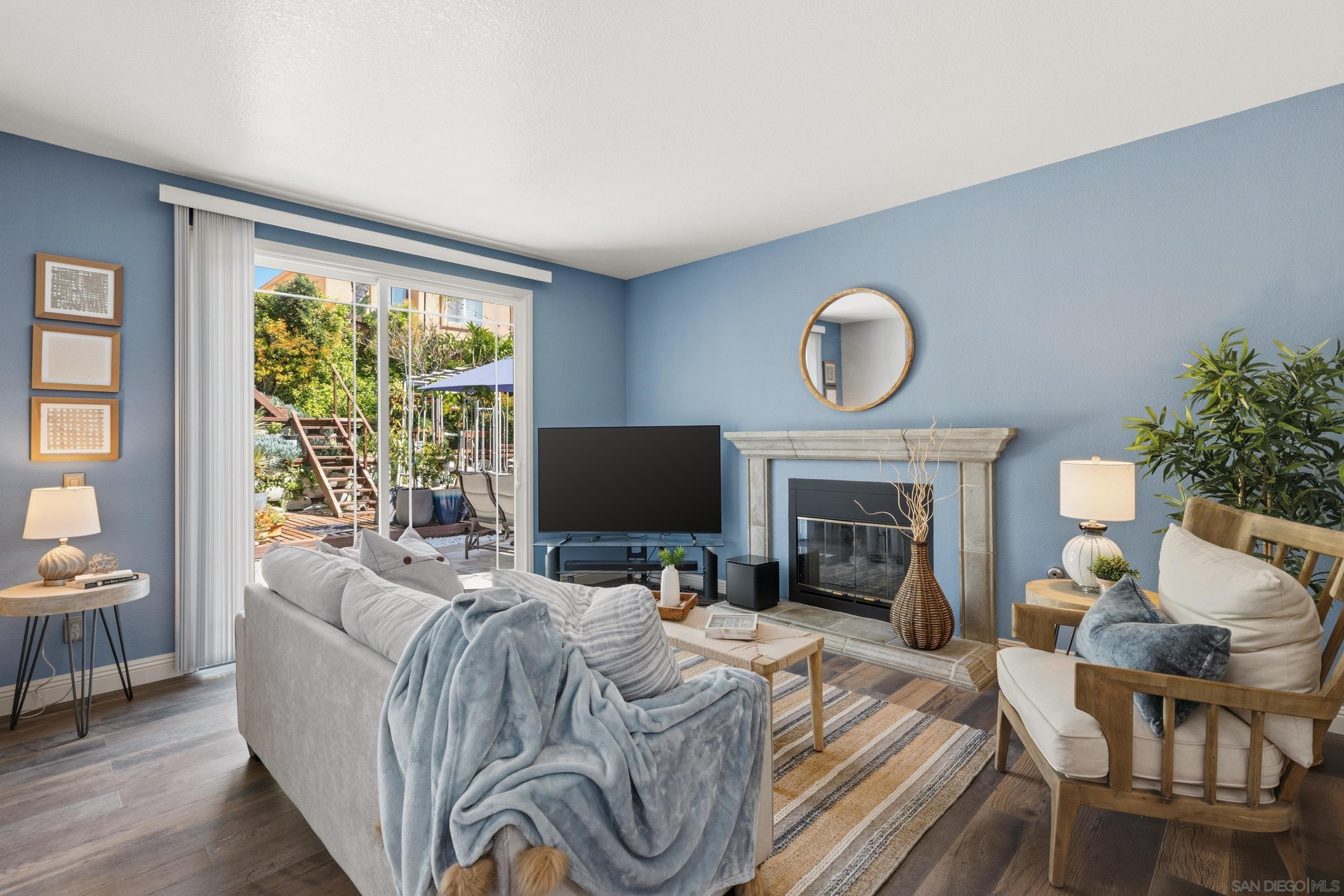 Detail Gallery Image 10 of 40 For 1528  via Otano, Oceanside,  CA 92056 - 4 Beds | 2/1 Baths