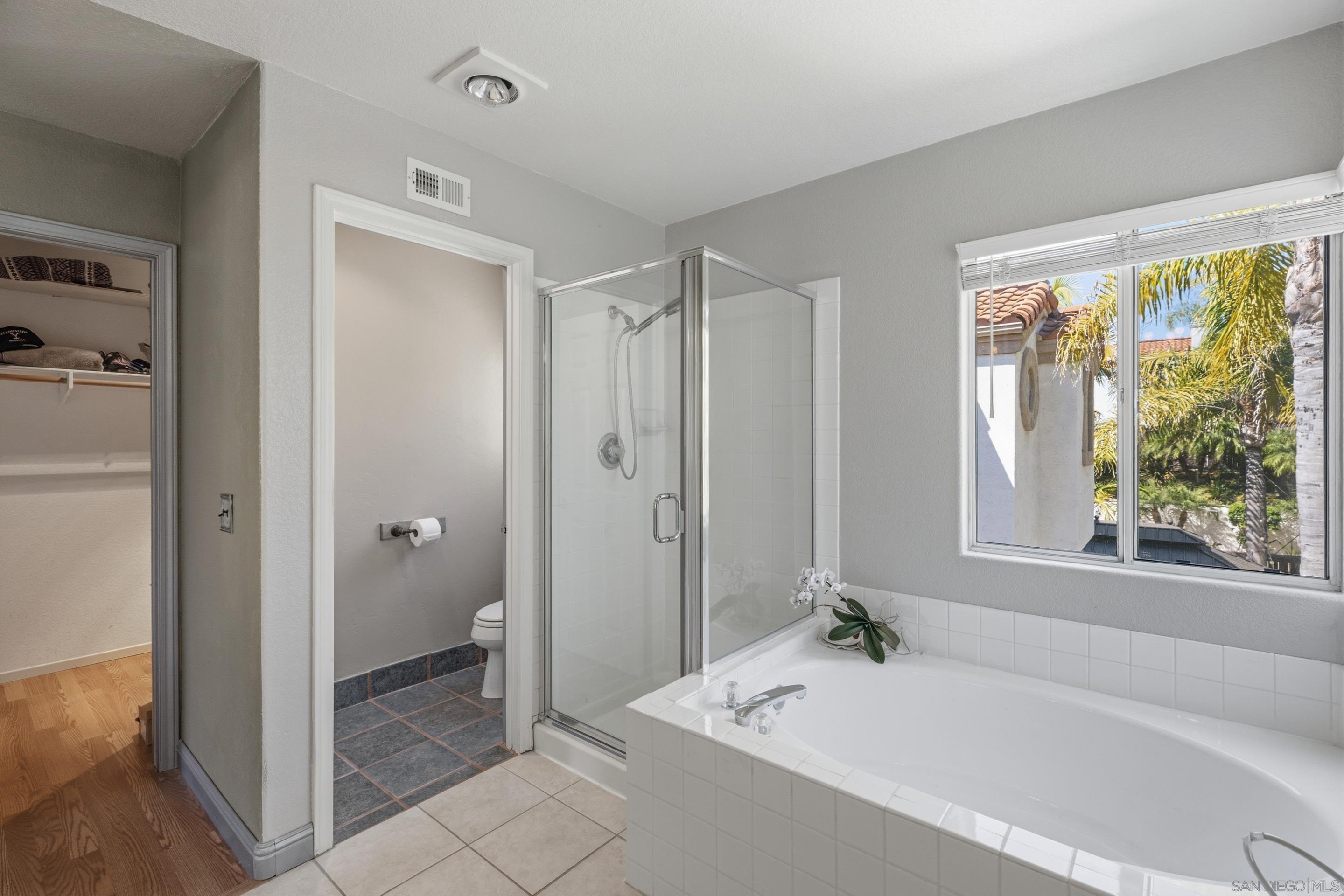 Detail Gallery Image 22 of 40 For 1528  via Otano, Oceanside,  CA 92056 - 4 Beds | 2/1 Baths