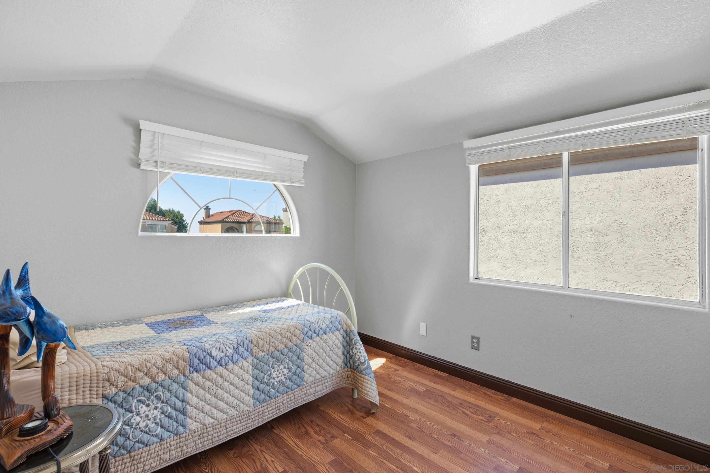 Detail Gallery Image 23 of 40 For 1528  via Otano, Oceanside,  CA 92056 - 4 Beds | 2/1 Baths