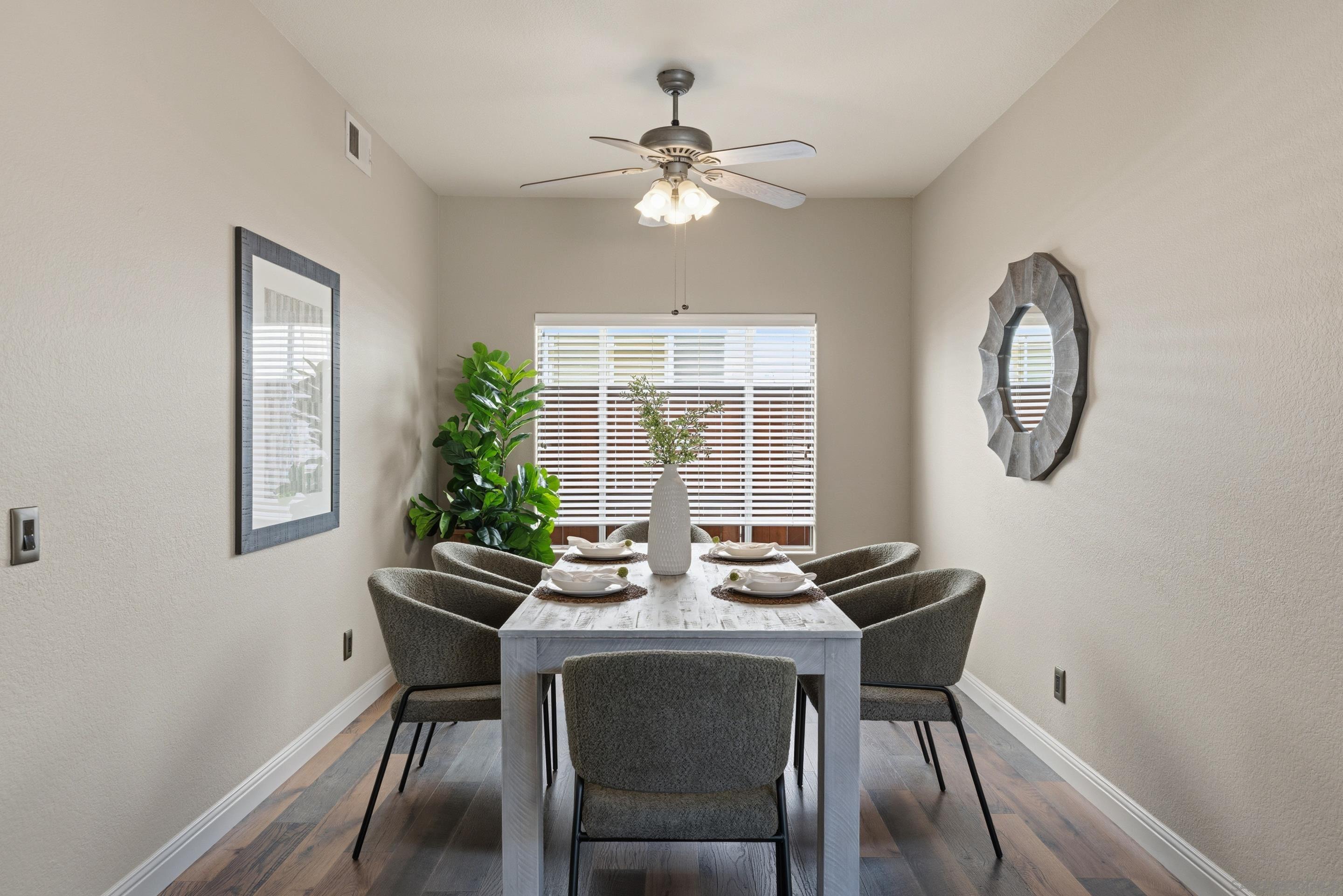 Detail Gallery Image 8 of 40 For 1528  via Otano, Oceanside,  CA 92056 - 4 Beds | 2/1 Baths