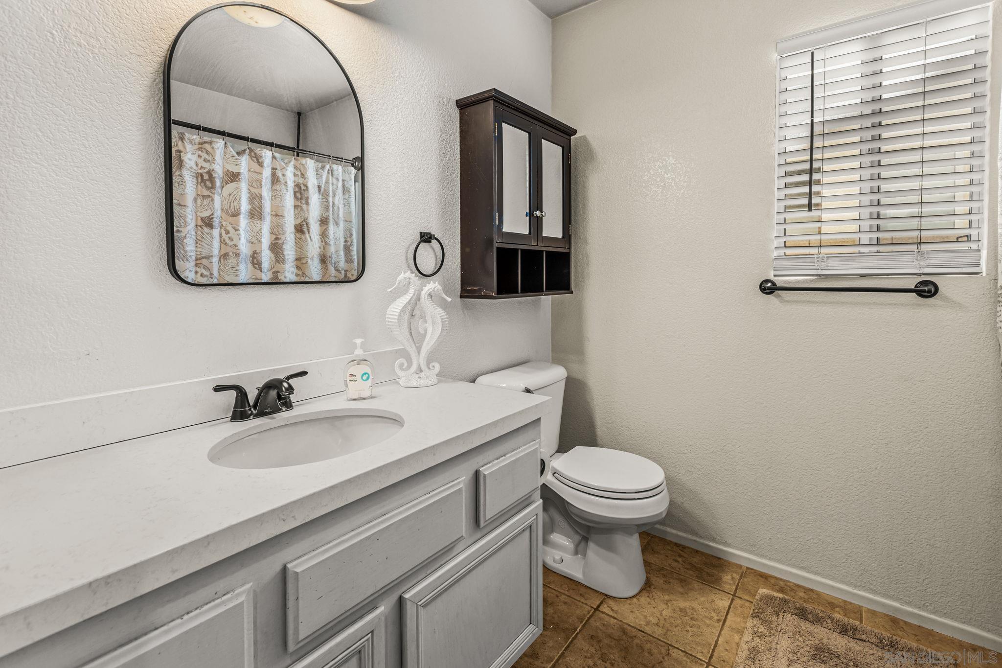 Detail Gallery Image 15 of 38 For 31565  Adour Way, Winchester,  CA 92596 - 4 Beds | 2 Baths