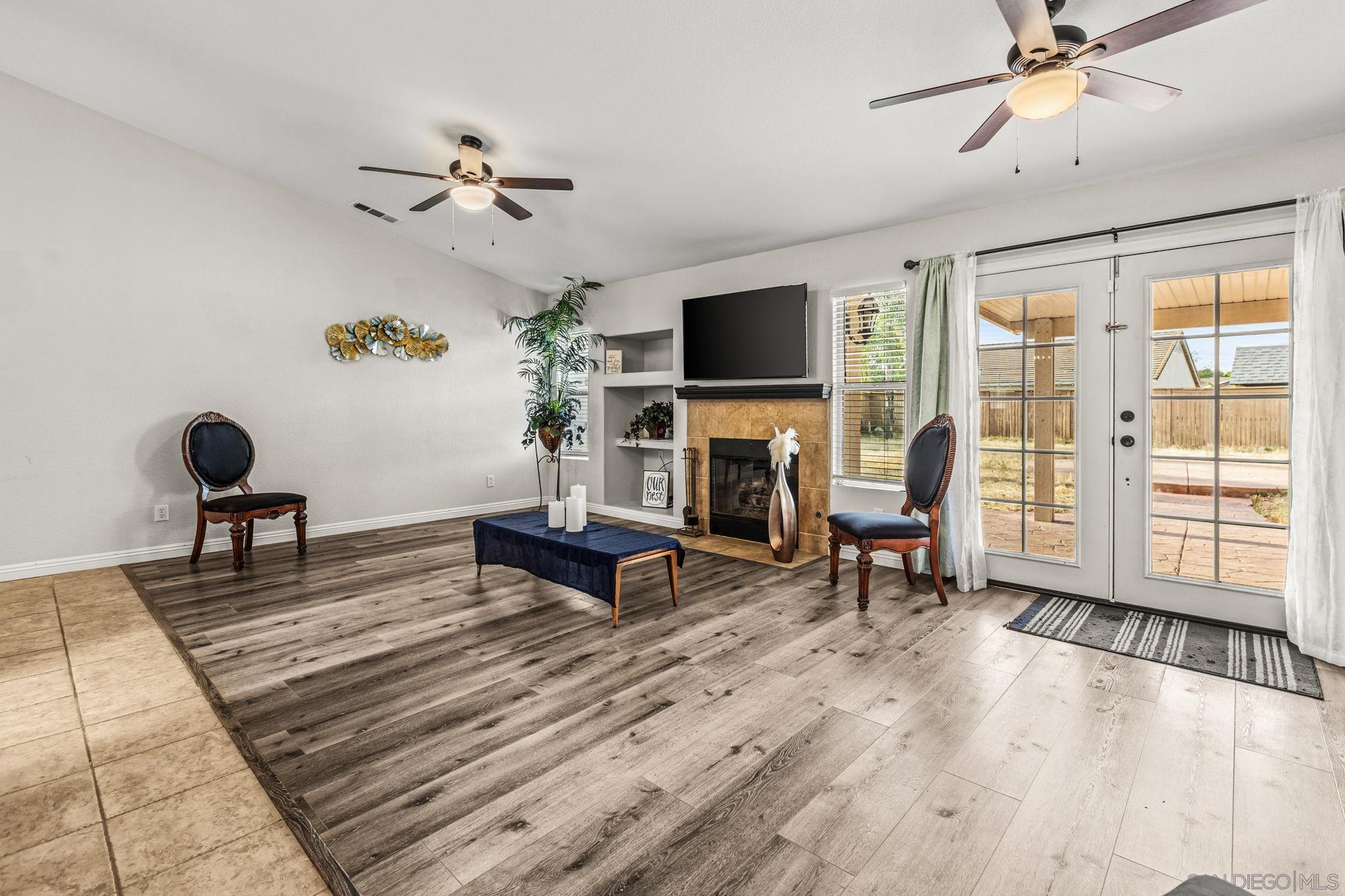 Detail Gallery Image 6 of 38 For 31565  Adour Way, Winchester,  CA 92596 - 4 Beds | 2 Baths