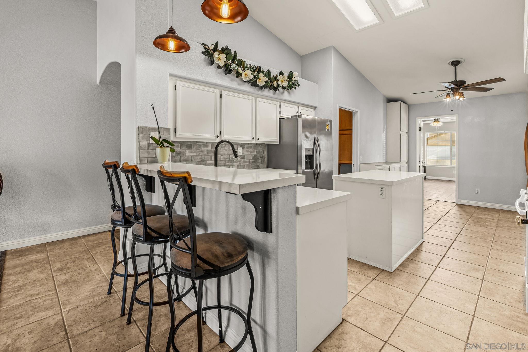 Detail Gallery Image 7 of 38 For 31565  Adour Way, Winchester,  CA 92596 - 4 Beds | 2 Baths