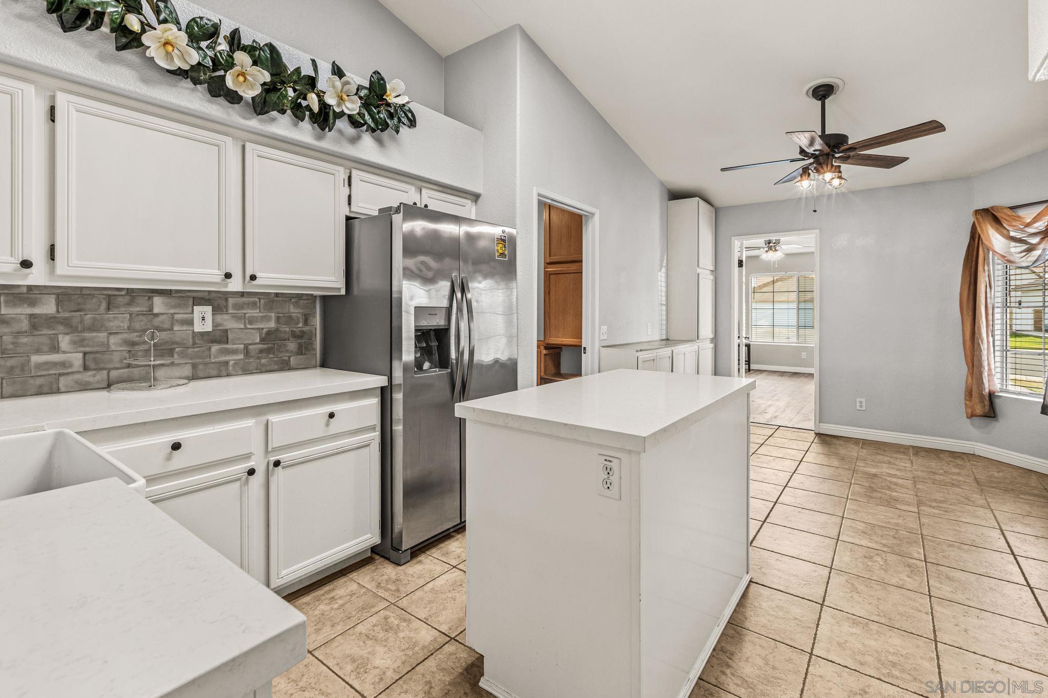 Detail Gallery Image 8 of 38 For 31565  Adour Way, Winchester,  CA 92596 - 4 Beds | 2 Baths