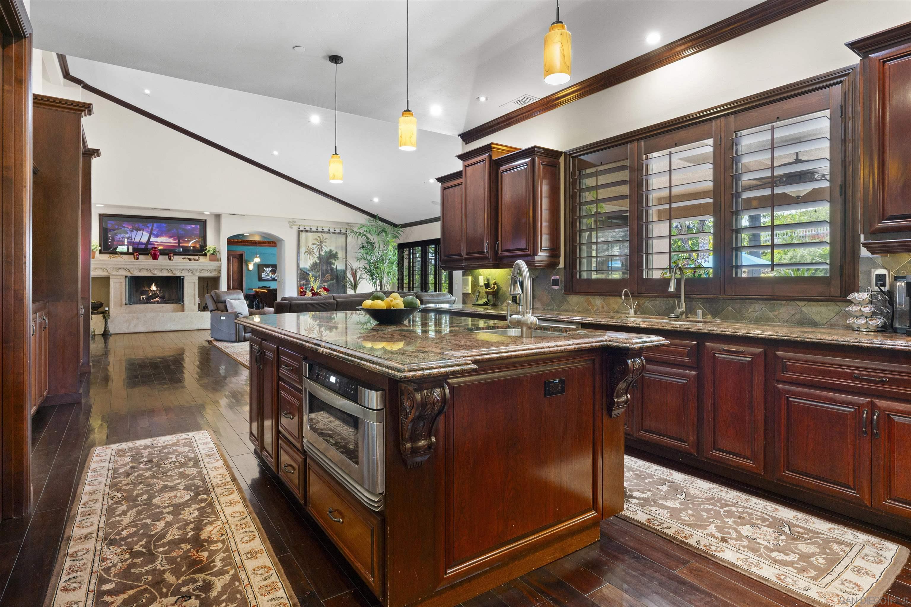 Detail Gallery Image 17 of 75 For 2882  Conestoga Circle, Alpine,  CA 91901 - 6 Beds | 4/1 Baths