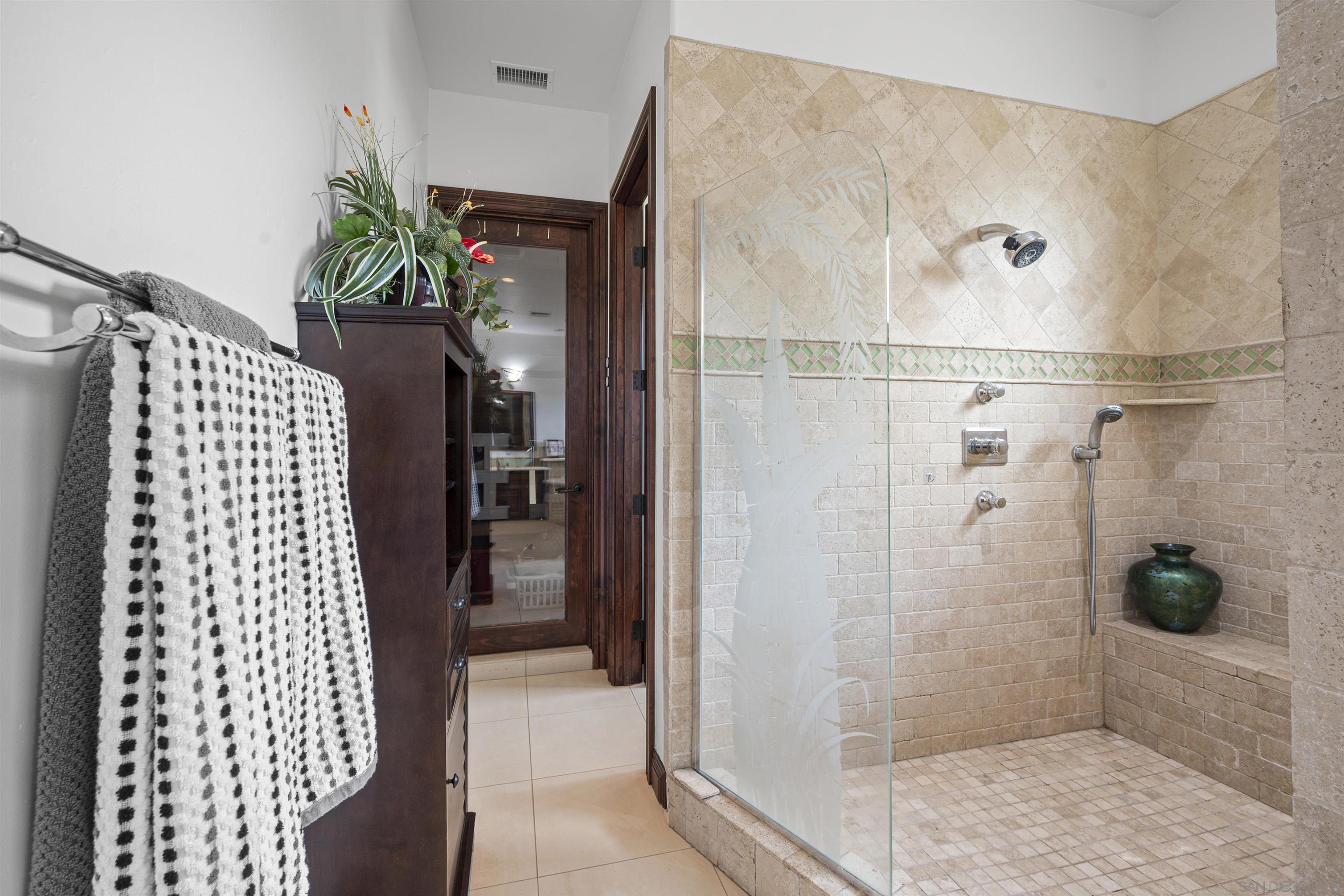 Detail Gallery Image 41 of 75 For 2882  Conestoga Circle, Alpine,  CA 91901 - 6 Beds | 4/1 Baths