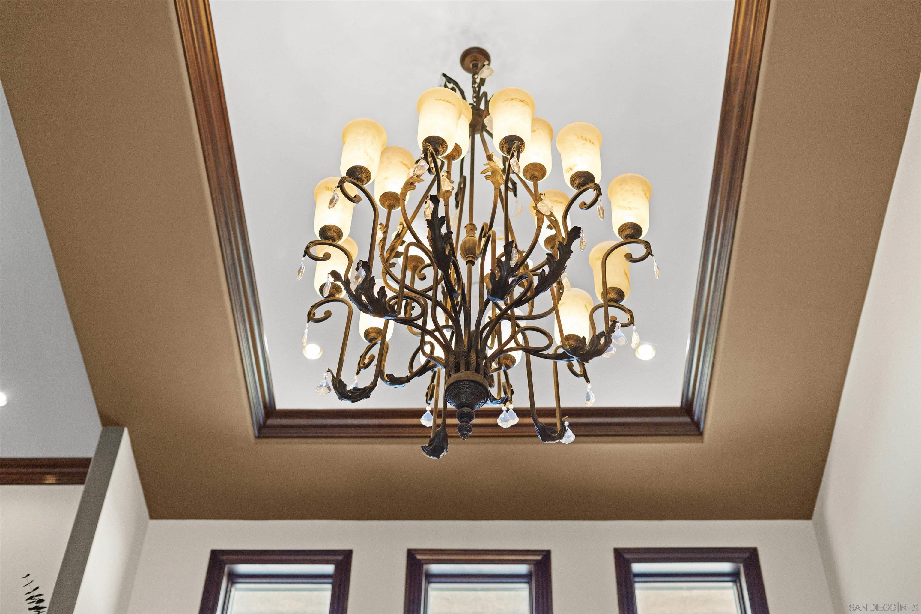 Detail Gallery Image 9 of 75 For 2882  Conestoga Circle, Alpine,  CA 91901 - 6 Beds | 4/1 Baths