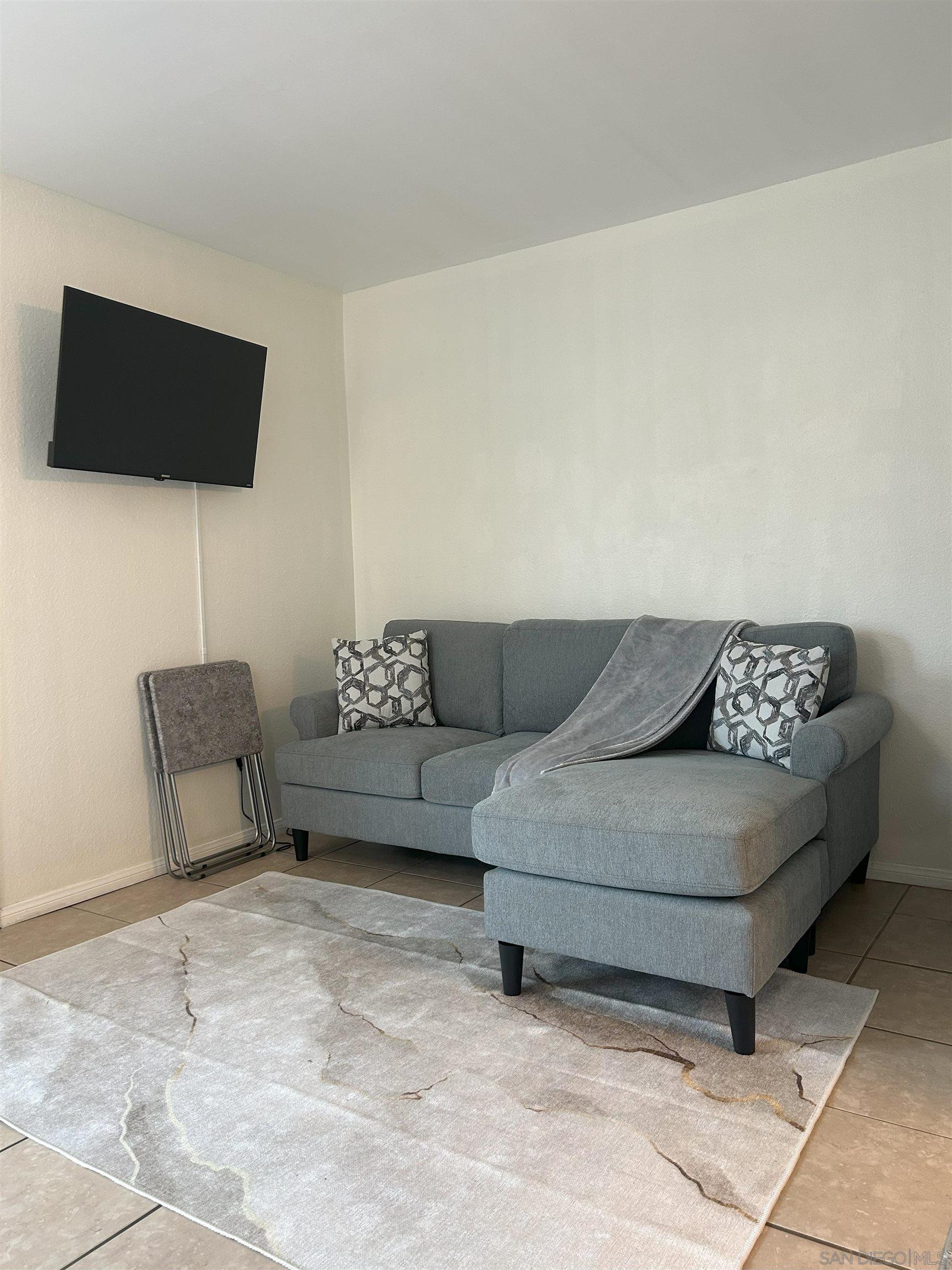 Detail Gallery Image 5 of 13 For 3936  Mississippi St.  Unit B, San Diego,  CA 92104 - 1 Beds | 1 Baths