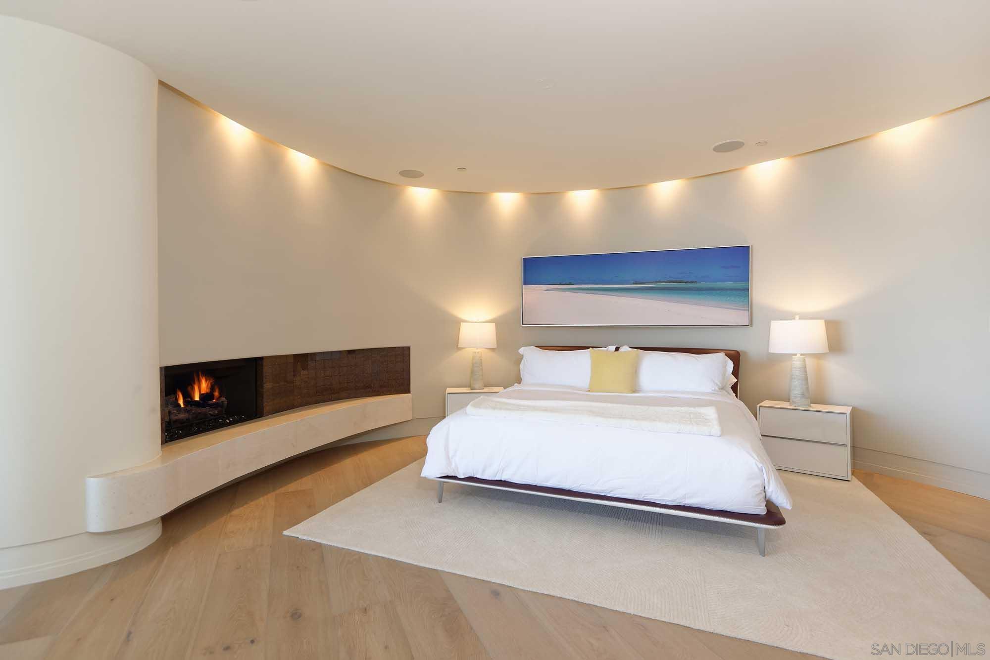 Detail Gallery Image 21 of 45 For 7455  Hillside Dr, La Jolla,  CA 92037 - 6 Beds | 6/1 Baths