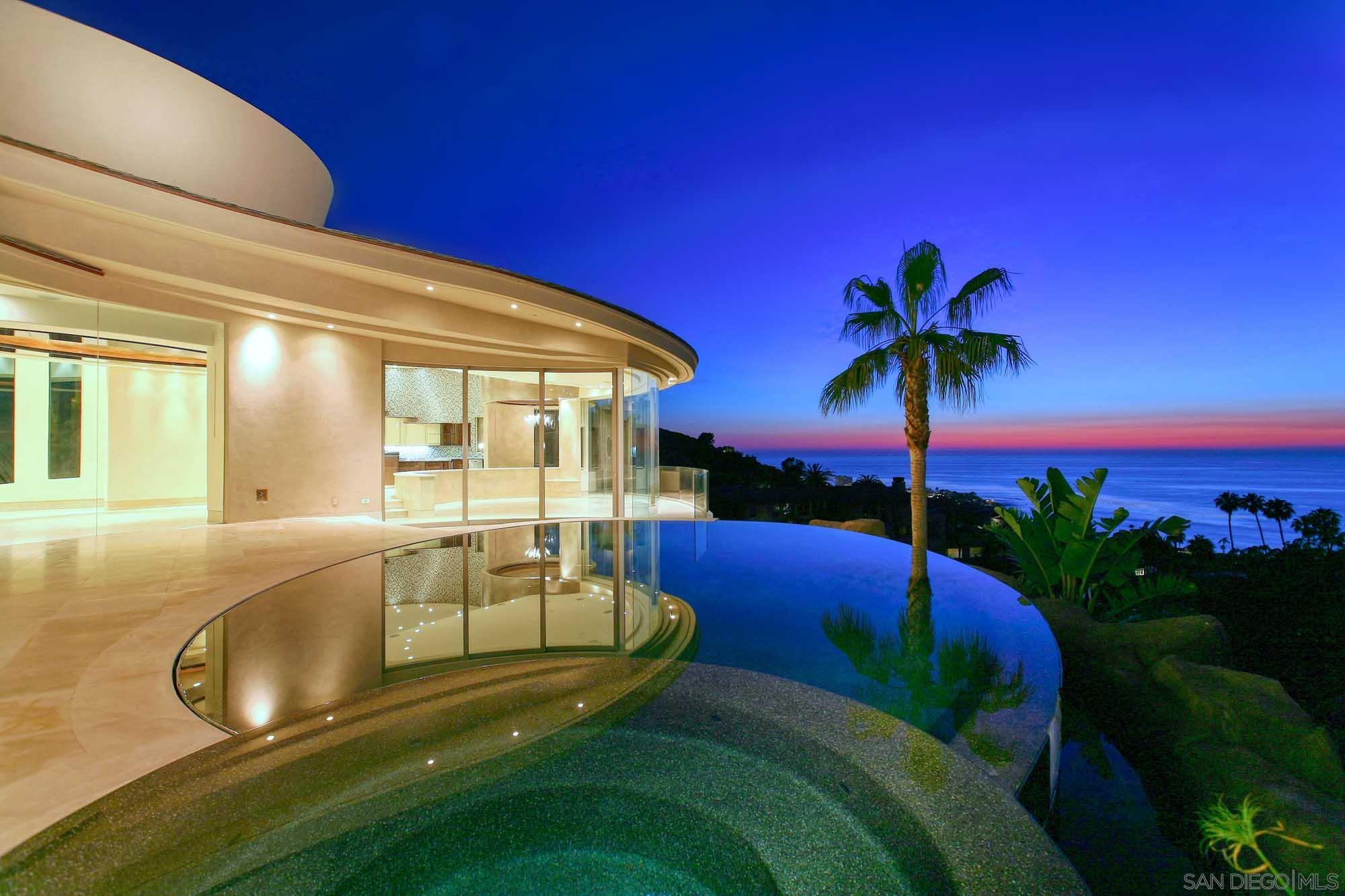 Detail Gallery Image 43 of 45 For 7455  Hillside Dr, La Jolla,  CA 92037 - 6 Beds | 6/1 Baths