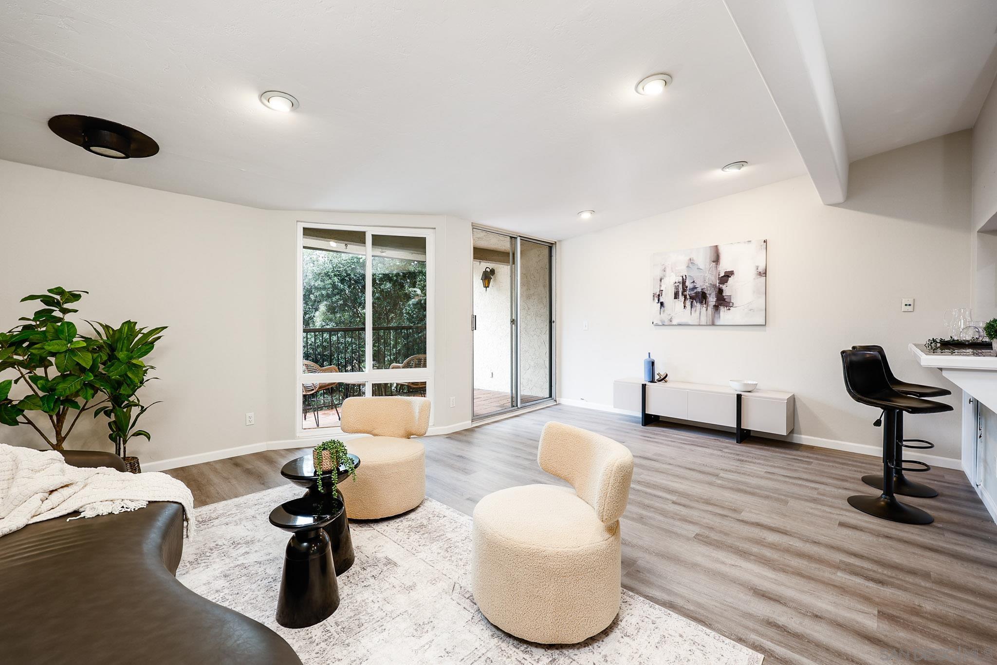 Detail Gallery Image 11 of 33 For 2406  Altisma Way  a,  Carlsbad,  CA 92009 - 2 Beds | 2 Baths