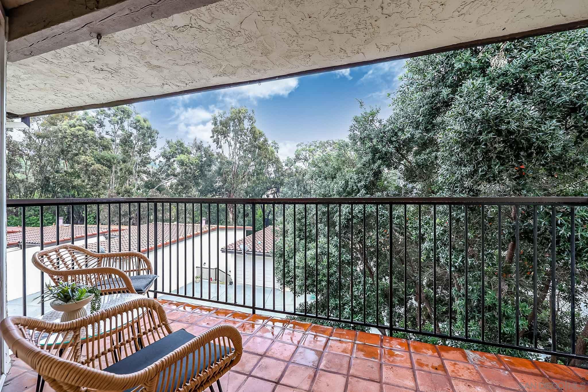 Detail Gallery Image 13 of 33 For 2406  Altisma Way  a,  Carlsbad,  CA 92009 - 2 Beds | 2 Baths