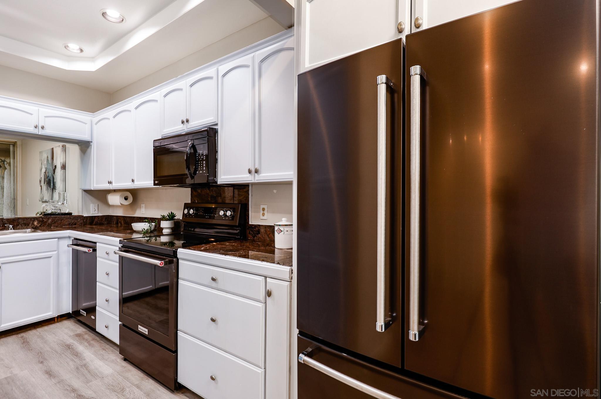 Detail Gallery Image 19 of 33 For 2406  Altisma Way  a,  Carlsbad,  CA 92009 - 2 Beds | 2 Baths