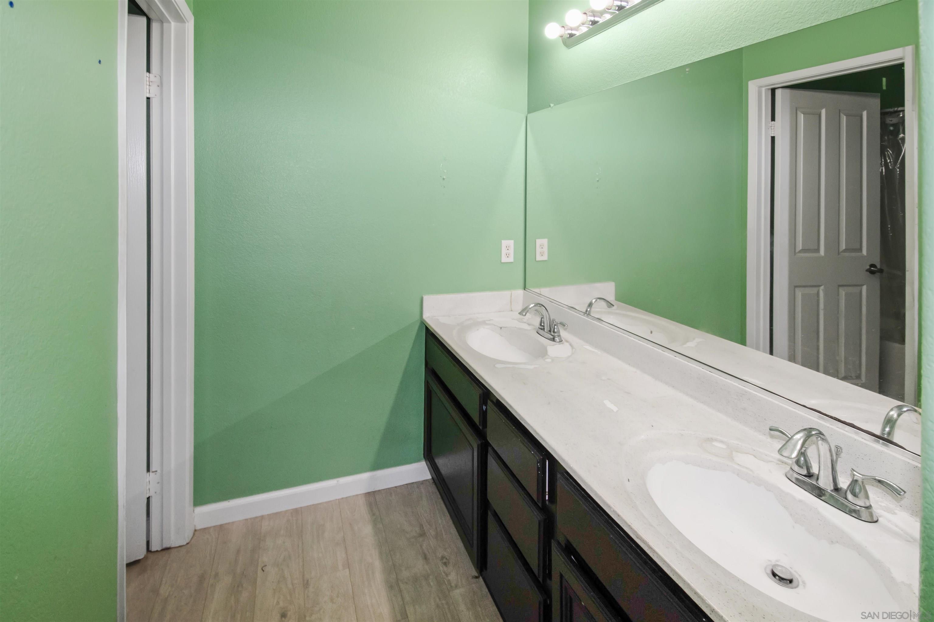 Detail Gallery Image 14 of 15 For 1464  Owen Drive, Chula Vista,  CA 91911 - 4 Beds | 2/1 Baths