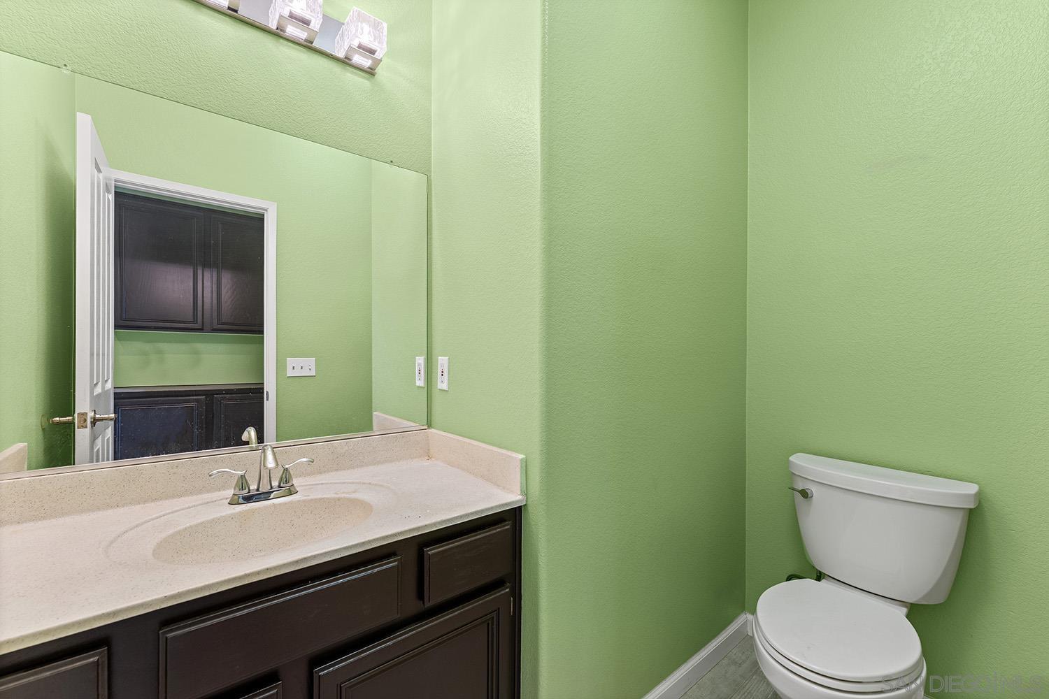 Detail Gallery Image 22 of 39 For 1464  Owen Dr, Chula Vista,  CA 91911 - 4 Beds | 2/1 Baths