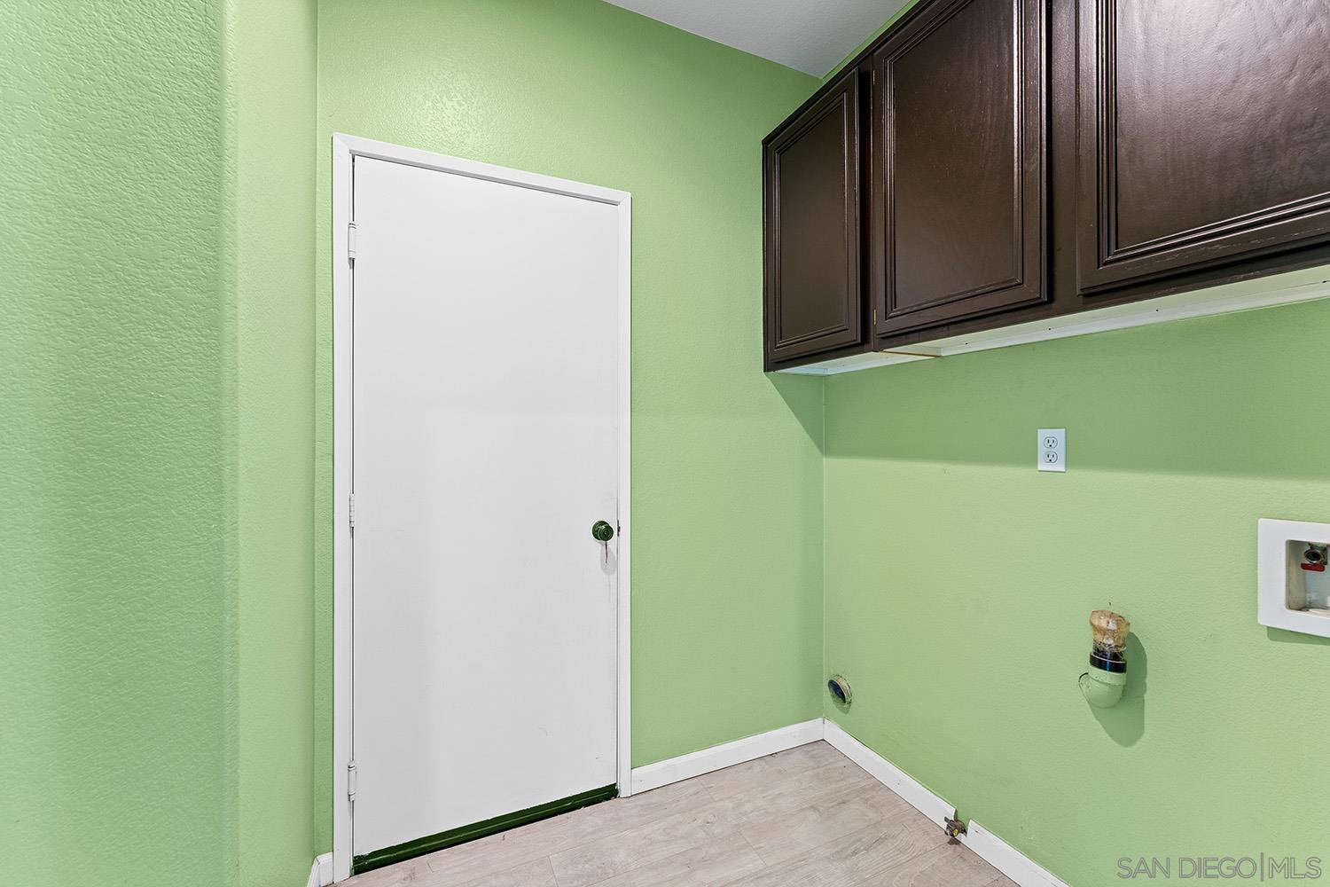 Detail Gallery Image 24 of 39 For 1464  Owen Dr, Chula Vista,  CA 91911 - 4 Beds | 2/1 Baths