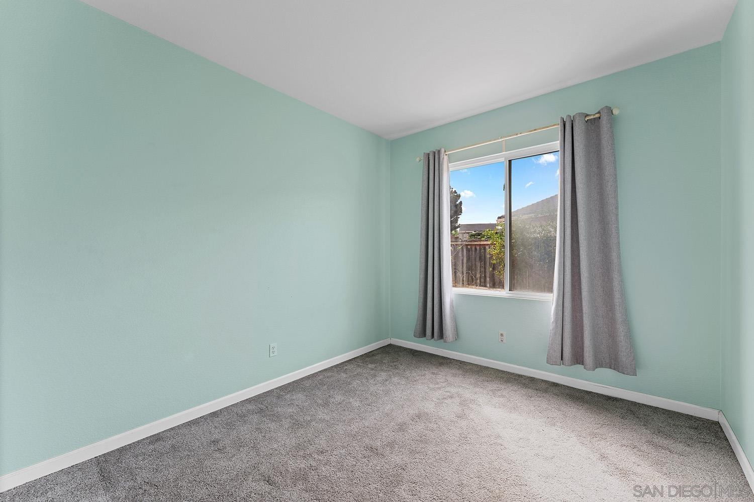 Detail Gallery Image 29 of 39 For 1464  Owen Dr, Chula Vista,  CA 91911 - 4 Beds | 2/1 Baths