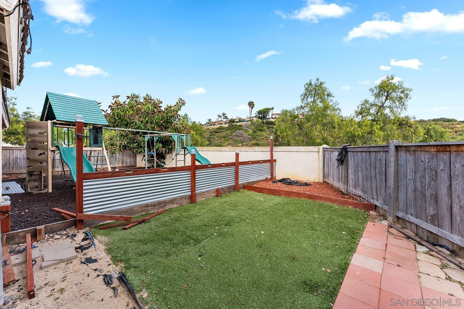 Detail Gallery Image 31 of 39 For 1464  Owen Dr, Chula Vista,  CA 91911 - 4 Beds | 2/1 Baths