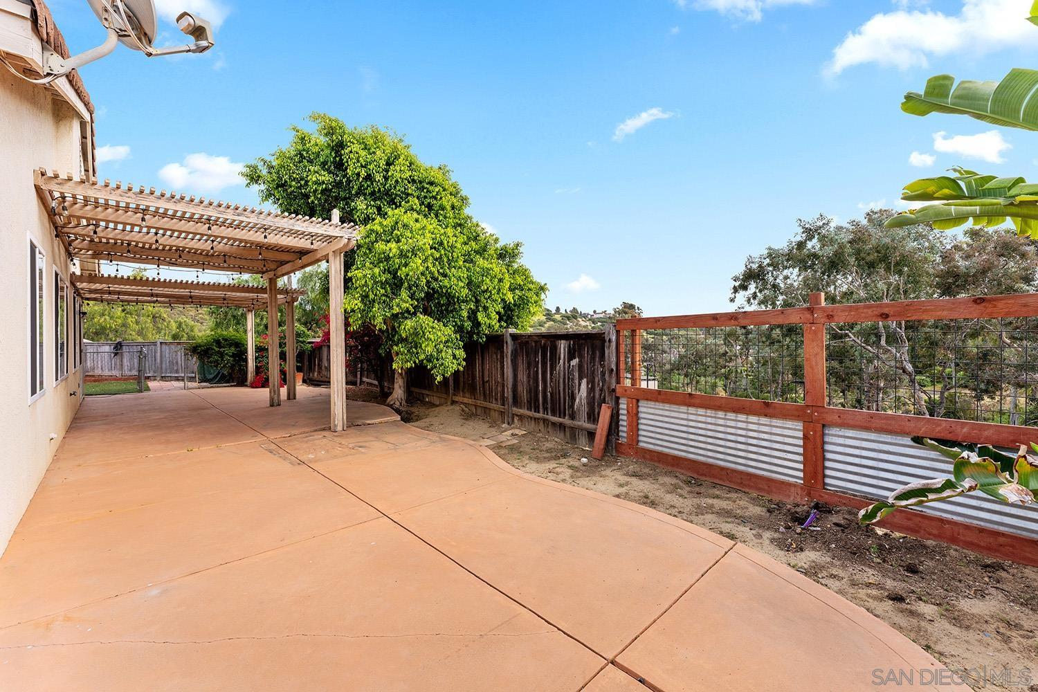 Detail Gallery Image 34 of 39 For 1464  Owen Dr, Chula Vista,  CA 91911 - 4 Beds | 2/1 Baths