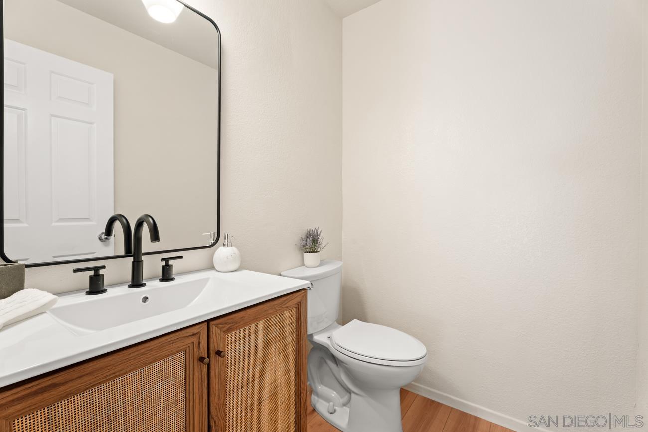 Detail Gallery Image 16 of 27 For 1650  8th  #102,  San Diego,  CA 92101 - 1 Beds | 1/1 Baths