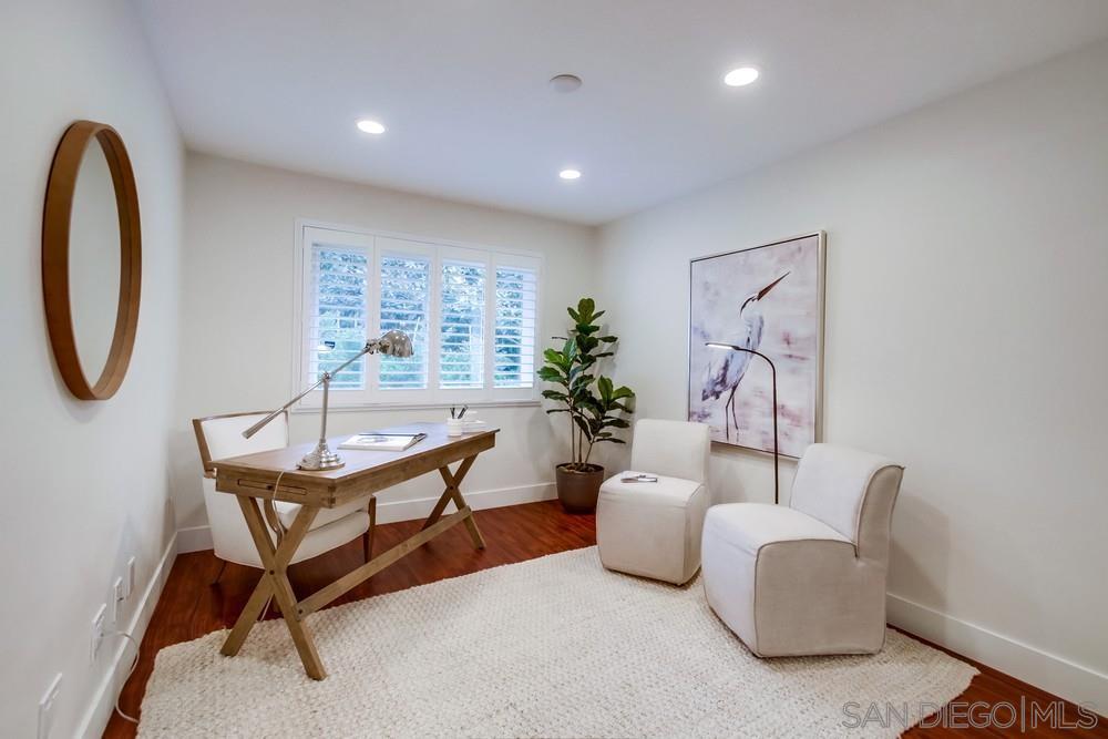 Detail Gallery Image 18 of 34 For 2152  Caminito Circulo Sur, La Jolla,  CA 92037 - 3 Beds | 2 Baths