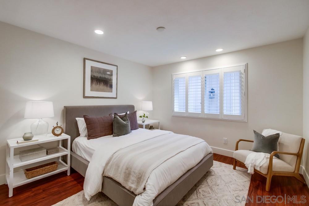 Detail Gallery Image 19 of 34 For 2152  Caminito Circulo Sur, La Jolla,  CA 92037 - 3 Beds | 2 Baths