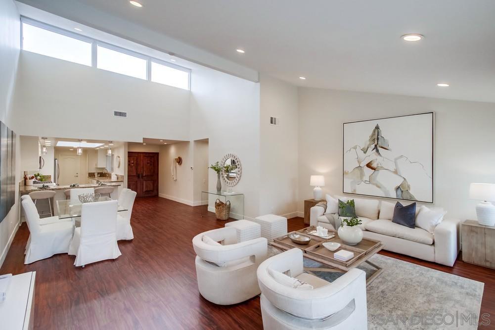 Detail Gallery Image 10 of 34 For 2152  Caminito Circulo Sur, La Jolla,  CA 92037 - 3 Beds | 2 Baths