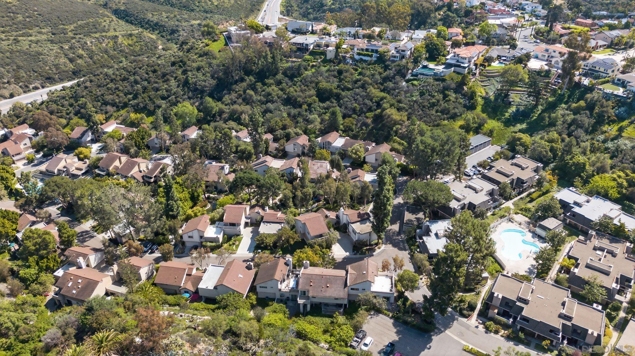 Detail Gallery Image 24 of 29 For 5223  Caminito Jubilo, San Diego,  CA 92108 - 2 Beds | 2/1 Baths