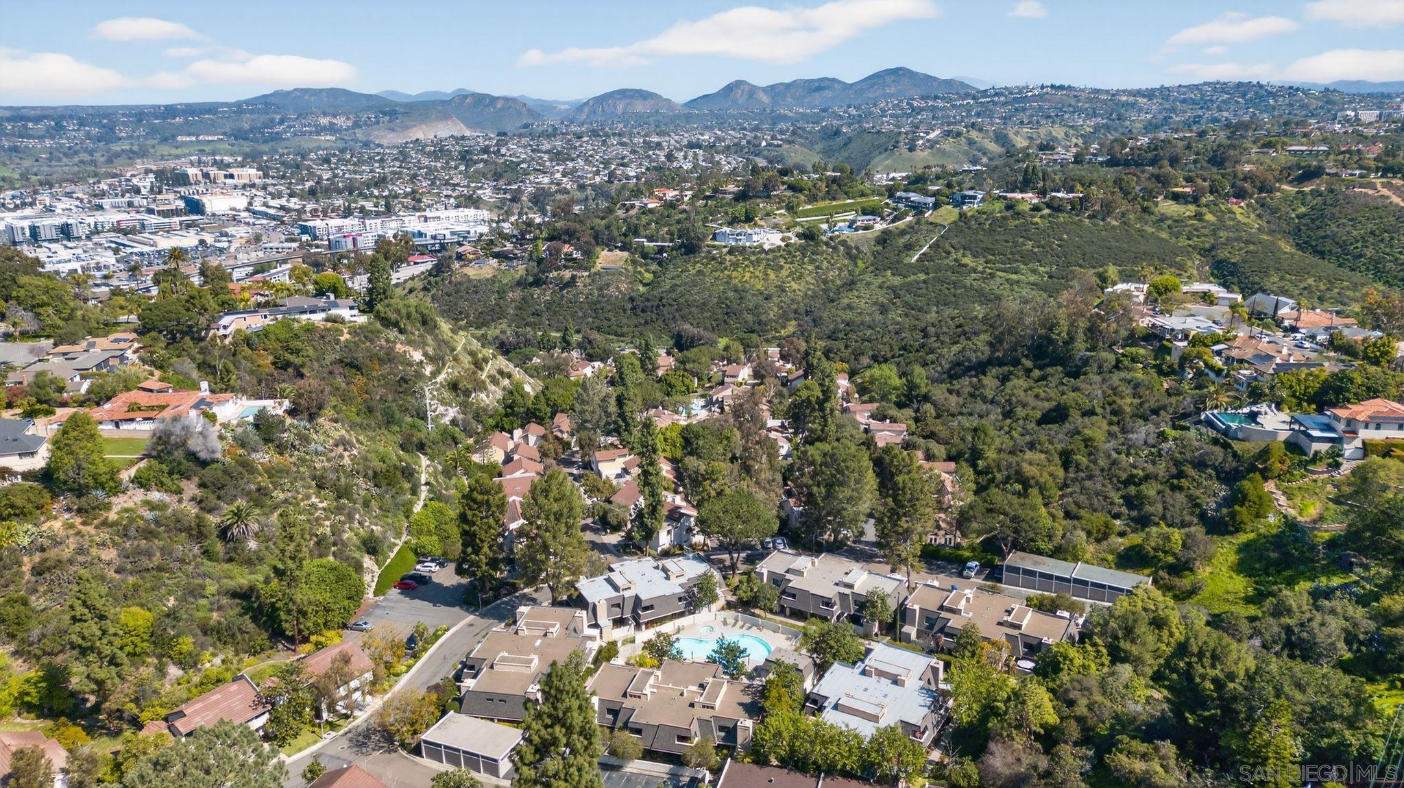 Detail Gallery Image 32 of 32 For 5223  Caminito Jubilo, San Diego,  CA 92108 - 2 Beds | 2/1 Baths