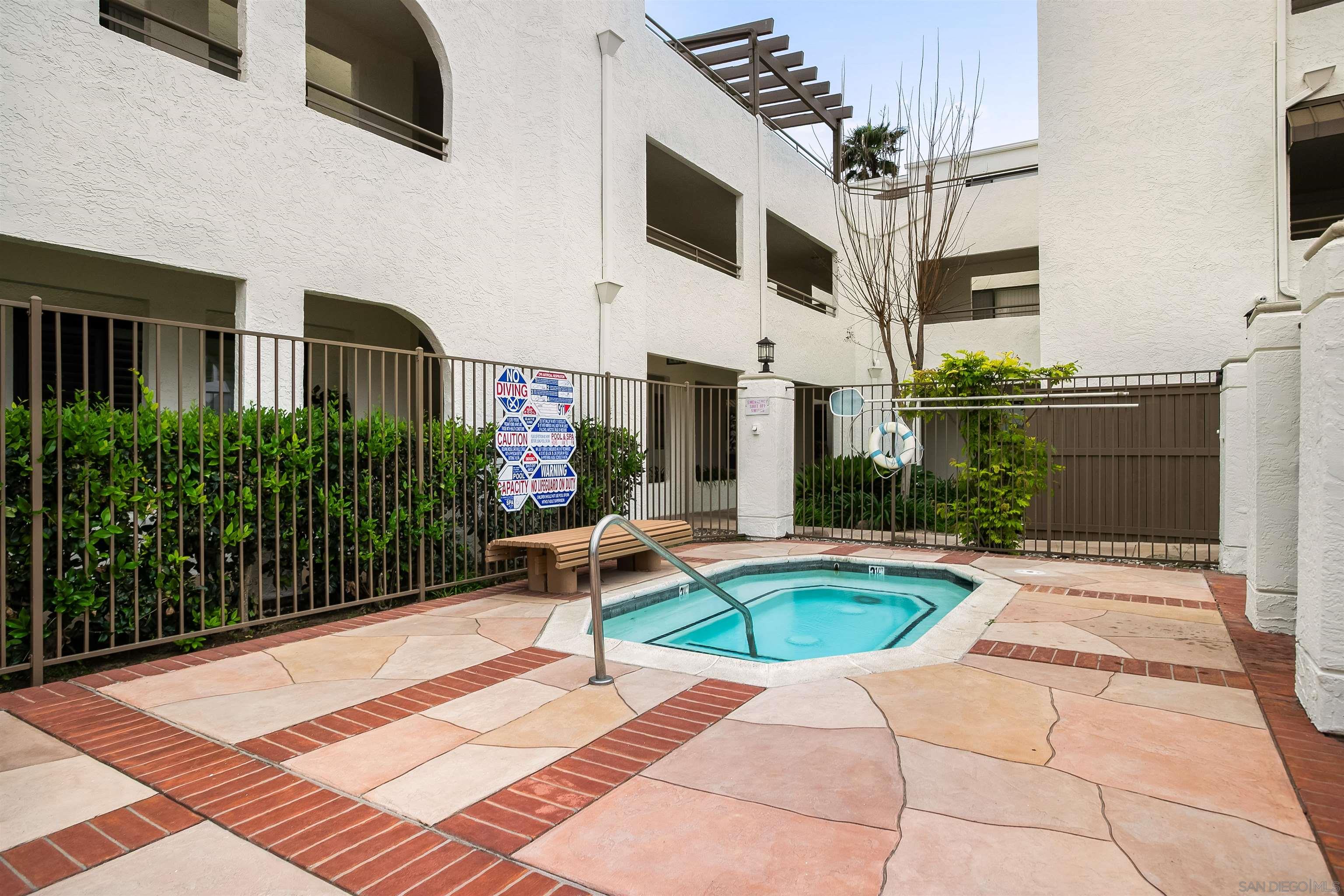 Detail Gallery Image 31 of 46 For 6960  Hyde Park Dr  #12,  San Diego,  CA 92119 - 3 Beds | 2 Baths