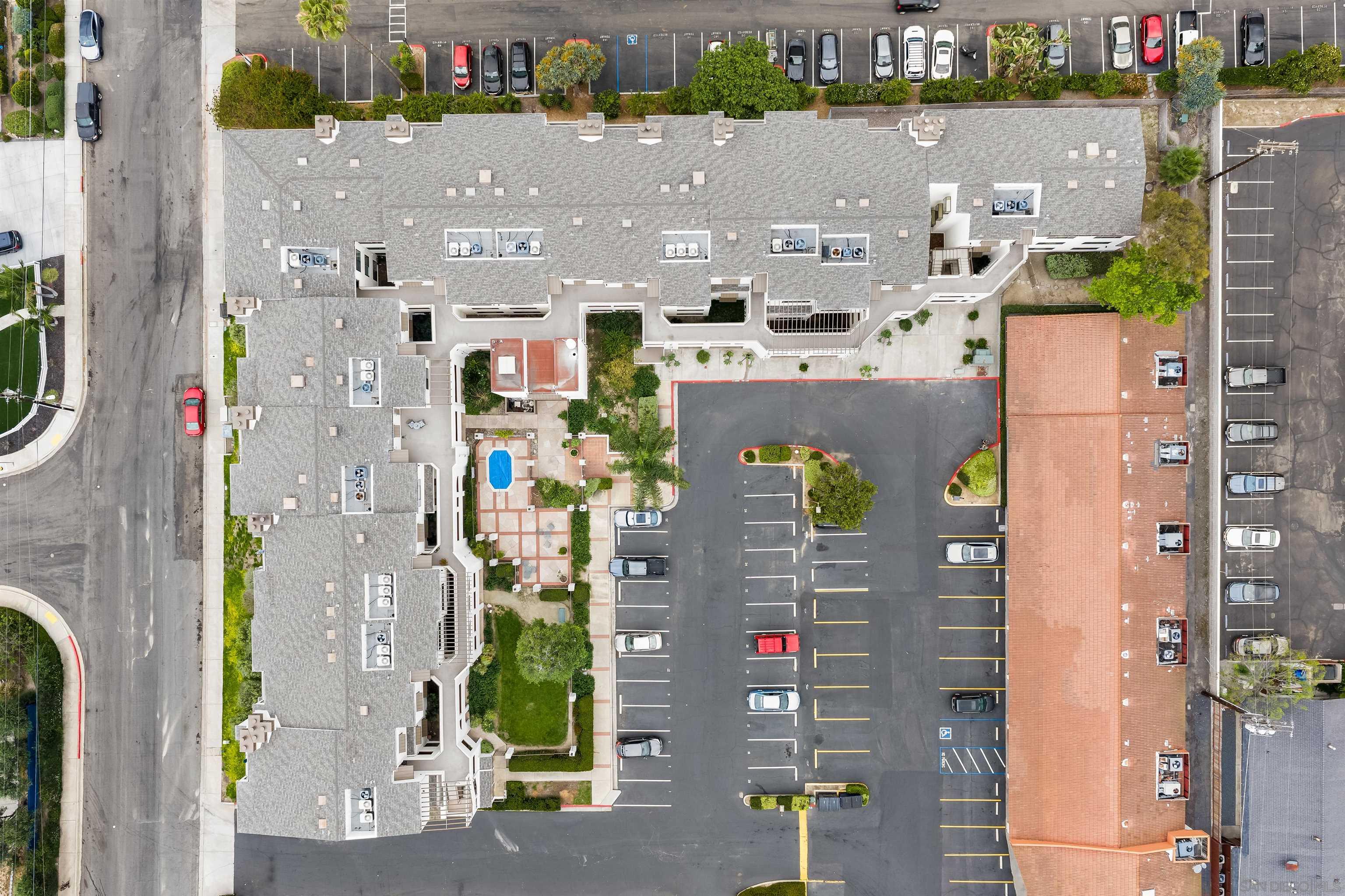 Detail Gallery Image 35 of 45 For 6960  Hyde Park Dr  #12,  San Diego,  CA 92119 - 3 Beds | 2 Baths