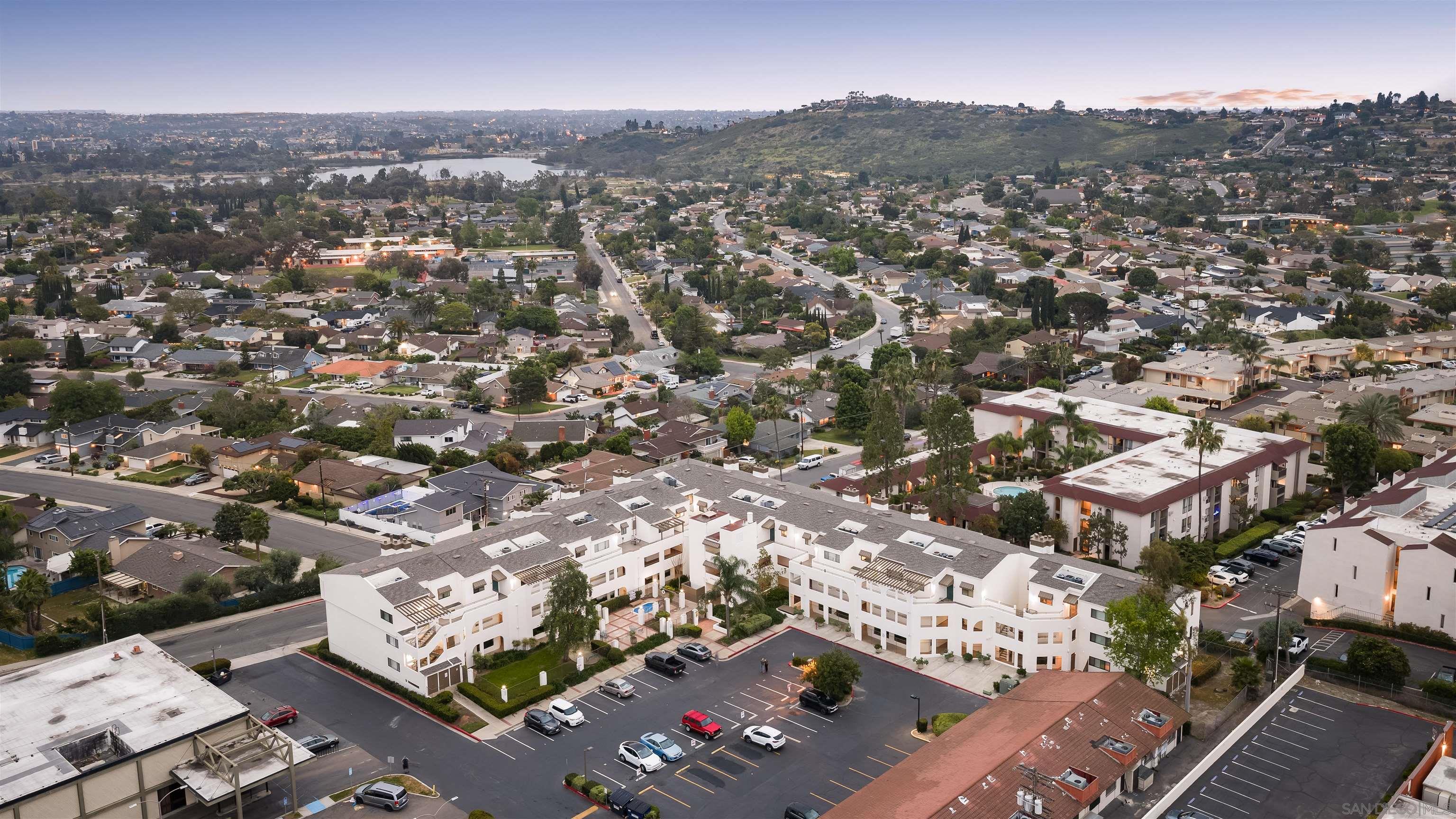 Detail Gallery Image 37 of 46 For 6960  Hyde Park Dr  #12,  San Diego,  CA 92119 - 3 Beds | 2 Baths